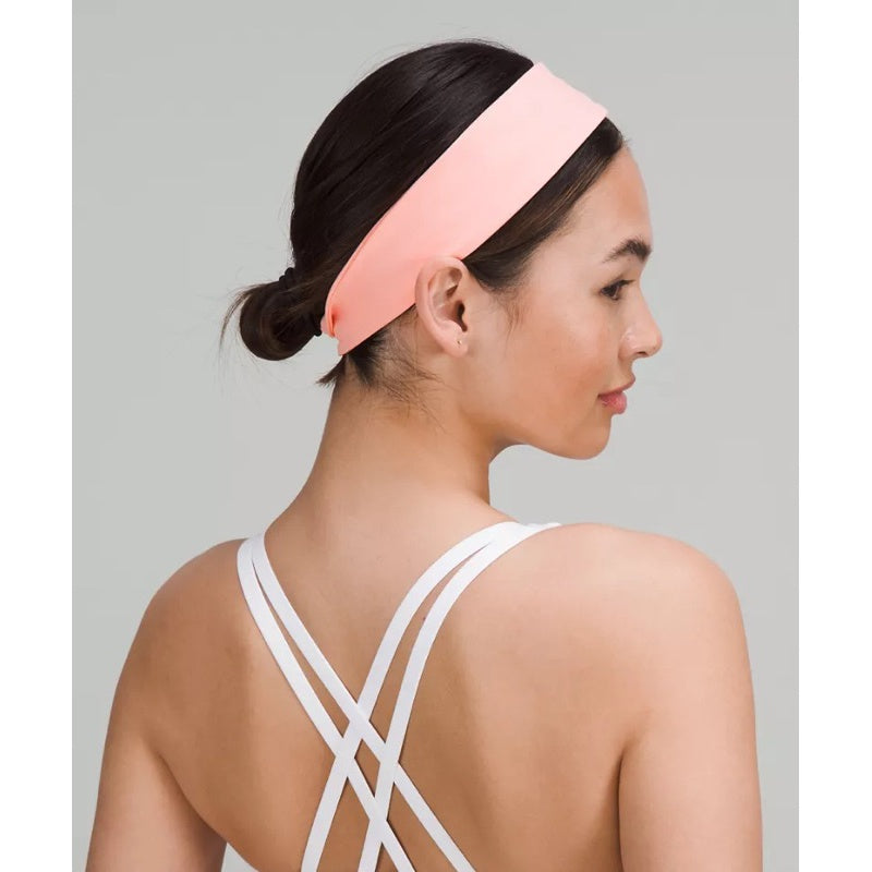 Lululemon Fly Away Tamer Headband