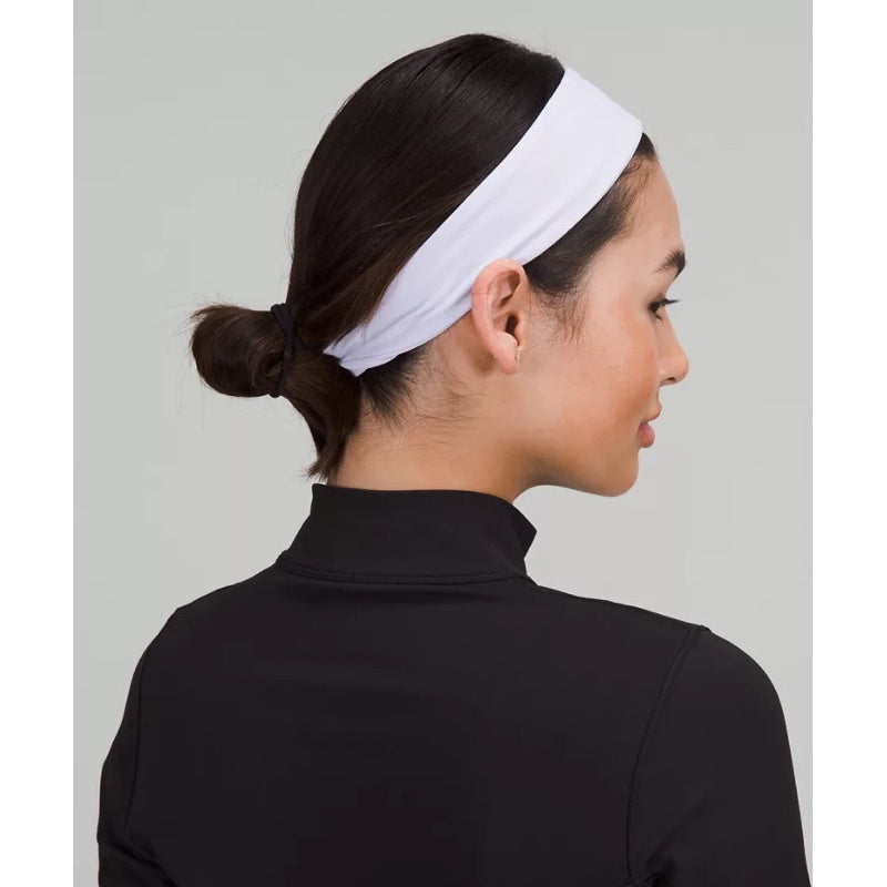 Lululemon Fly Away Tamer Headband